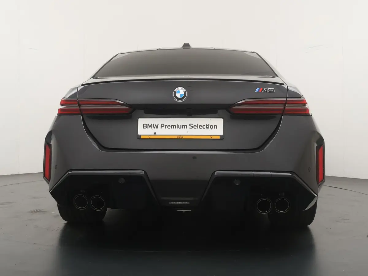 M5 | M Drivers Pack | Driving Assistant Professional | Comfort Pack | Parking Assistant Professional |