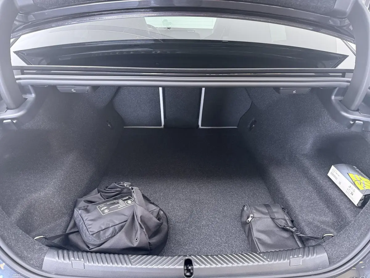 M5 | M Drivers Pack | Driving Assistant Professional | Comfort Pack | Parking Assistant Professional |