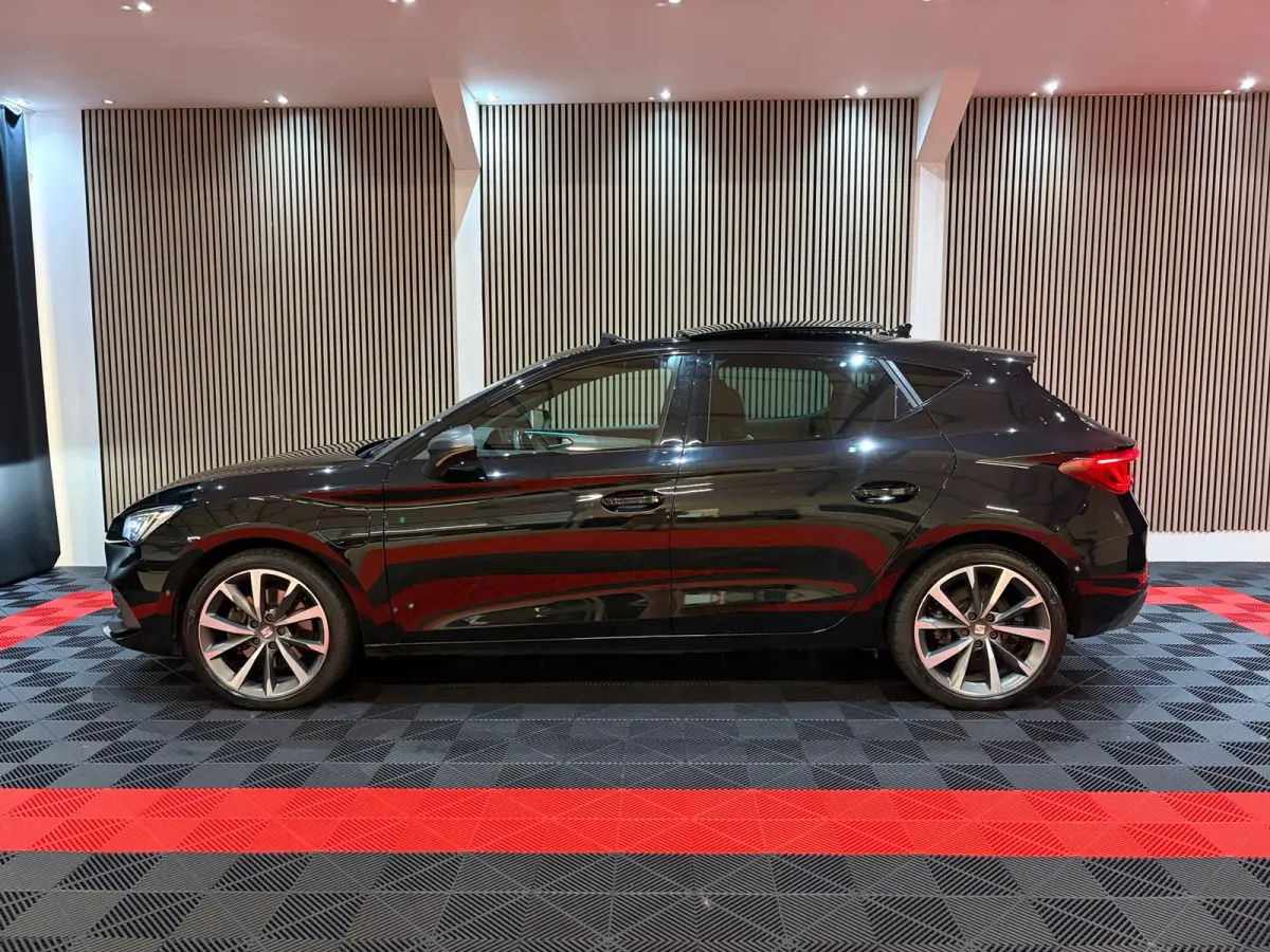 1.4 TSI eHybrid PHEV FR Business Intense Pano Camera Memory Seats