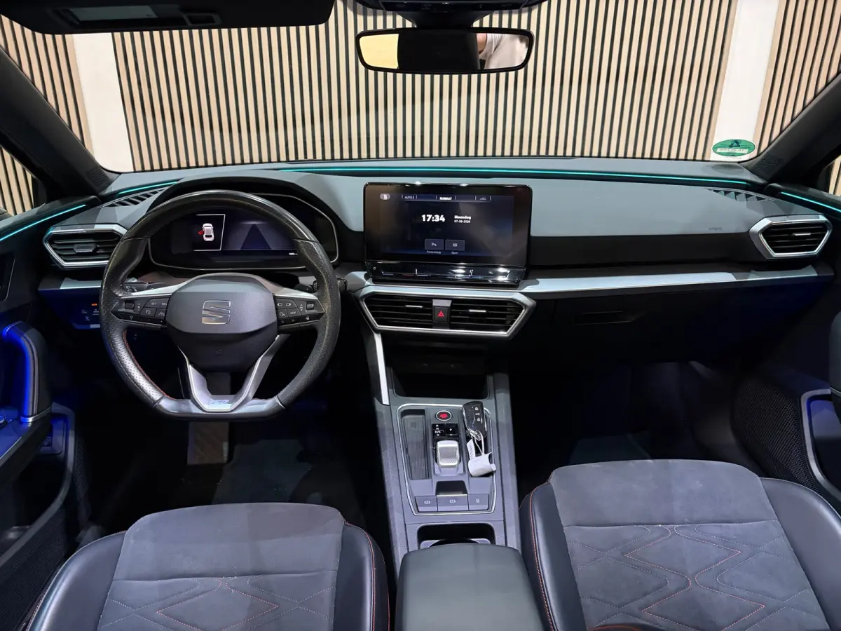 1.4 TSI eHybrid PHEV FR Business Intense Pano Camera Memory Seats