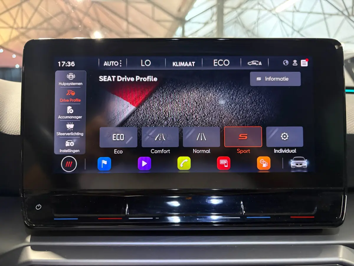 1.4 TSI eHybrid PHEV FR Business Intense Pano Camera Memory Seats
