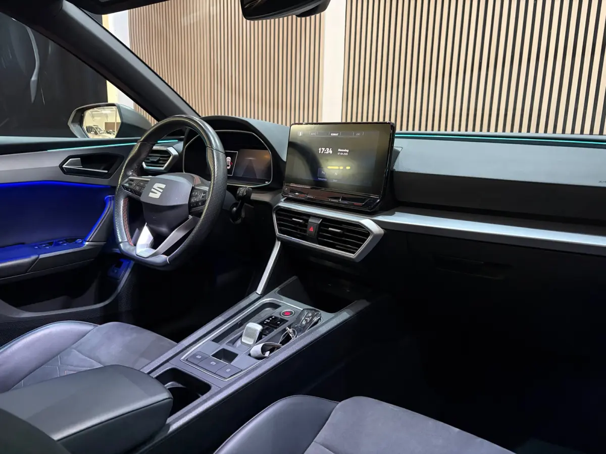 1.4 TSI eHybrid PHEV FR Business Intense Pano Camera Memory Seats