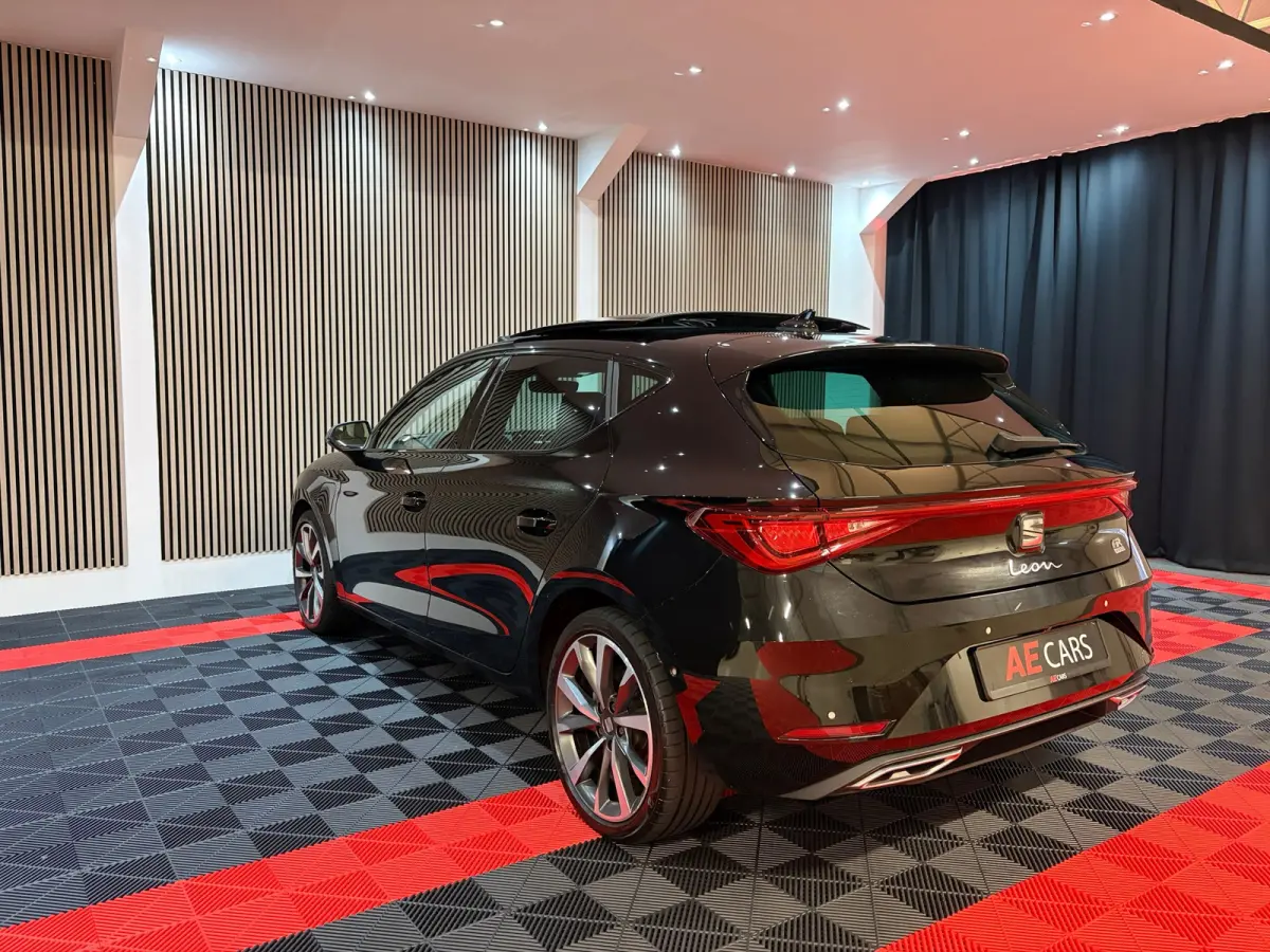 1.4 TSI eHybrid PHEV FR Business Intense Pano Camera Memory Seats
