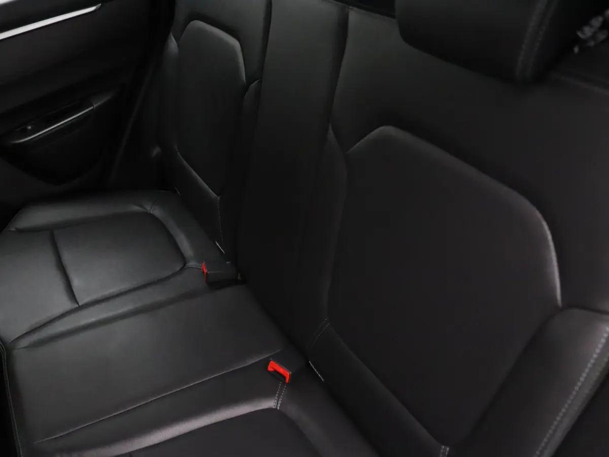 Expression 27 kWh Apple Carplay/Android Auto | Airco