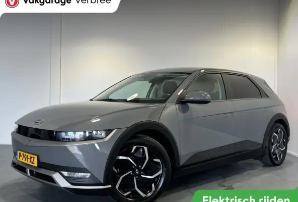 Connect+ 73kWh Afn. Trekhaak | Navigatie/Android/Apple Carplay | LM Velgen 19" | Voorstoelen Verwarmd | Cruise Control Adaptief | Lederen Bekleding | Warmtepomp | Airco |
