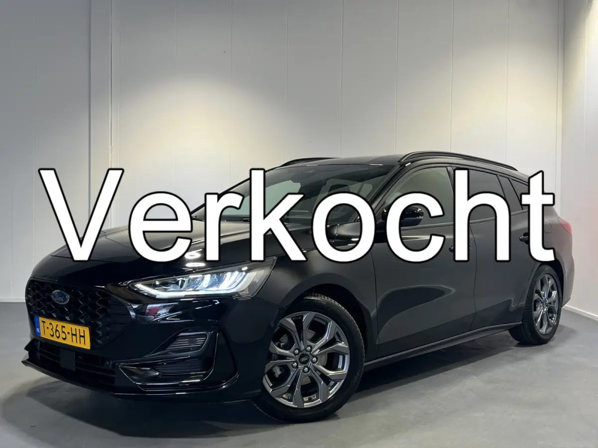 1.0 EcoBoost Hybrid ST Line Style | Navigatie/Android/Apple Carplay | LM Velgen 17" | Voorstoelen/Stuur/Voorruit Verwarmd | Achteruitrijcamera | Cruise Control | Airco |