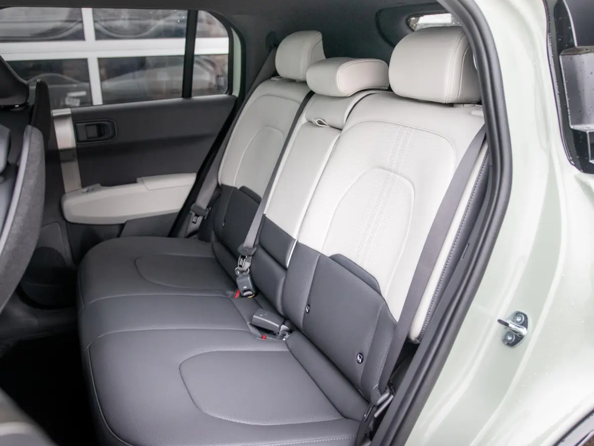 GT-Line Business Edition 81.4 kWh | Actieprijs* | Navi. | Clima. | Adapt. Cruise. | Parkeersensoren | Dodehoekassistentie | Stoel&Stuur Verwarming | GT-Line Vegan Lederen Stoelbekleding