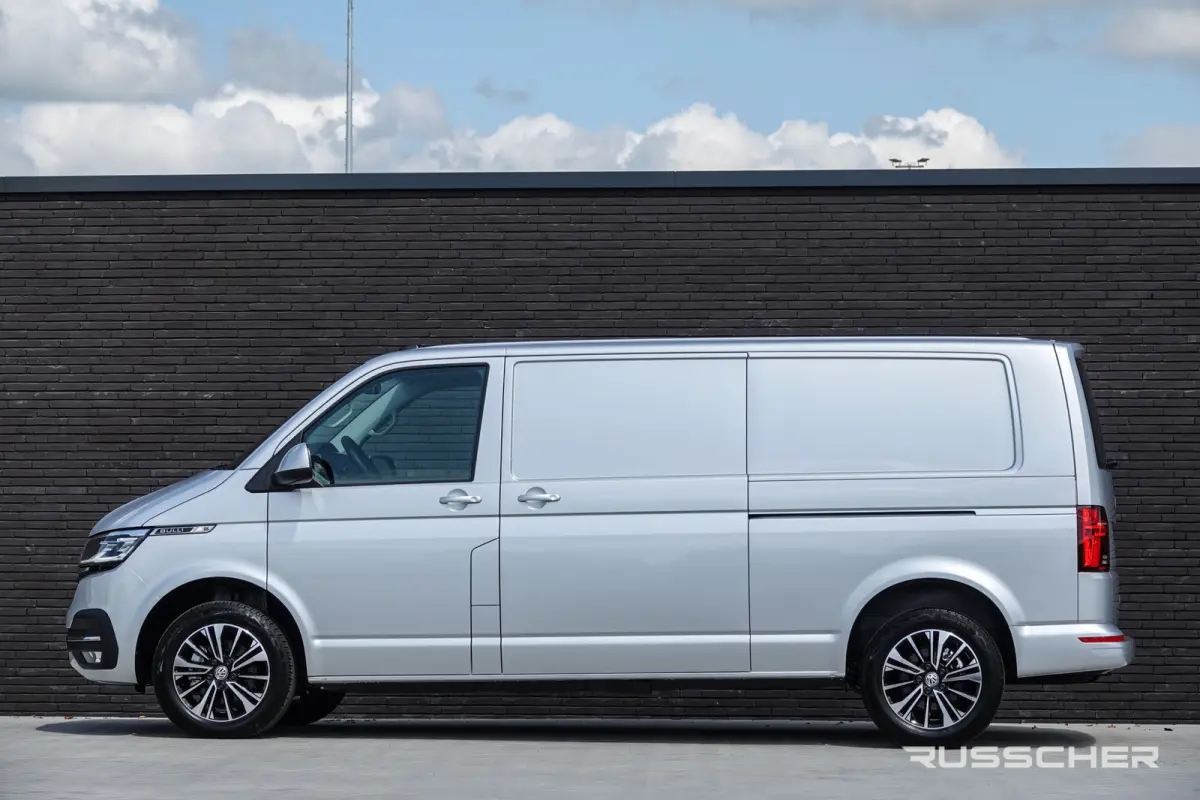 L2H1 2.0Tdi 150Pk DSG7 | Bulli | 28 | 2xSchuifdeur | Achteruitrijcamera | 17'' | Reflex Silver