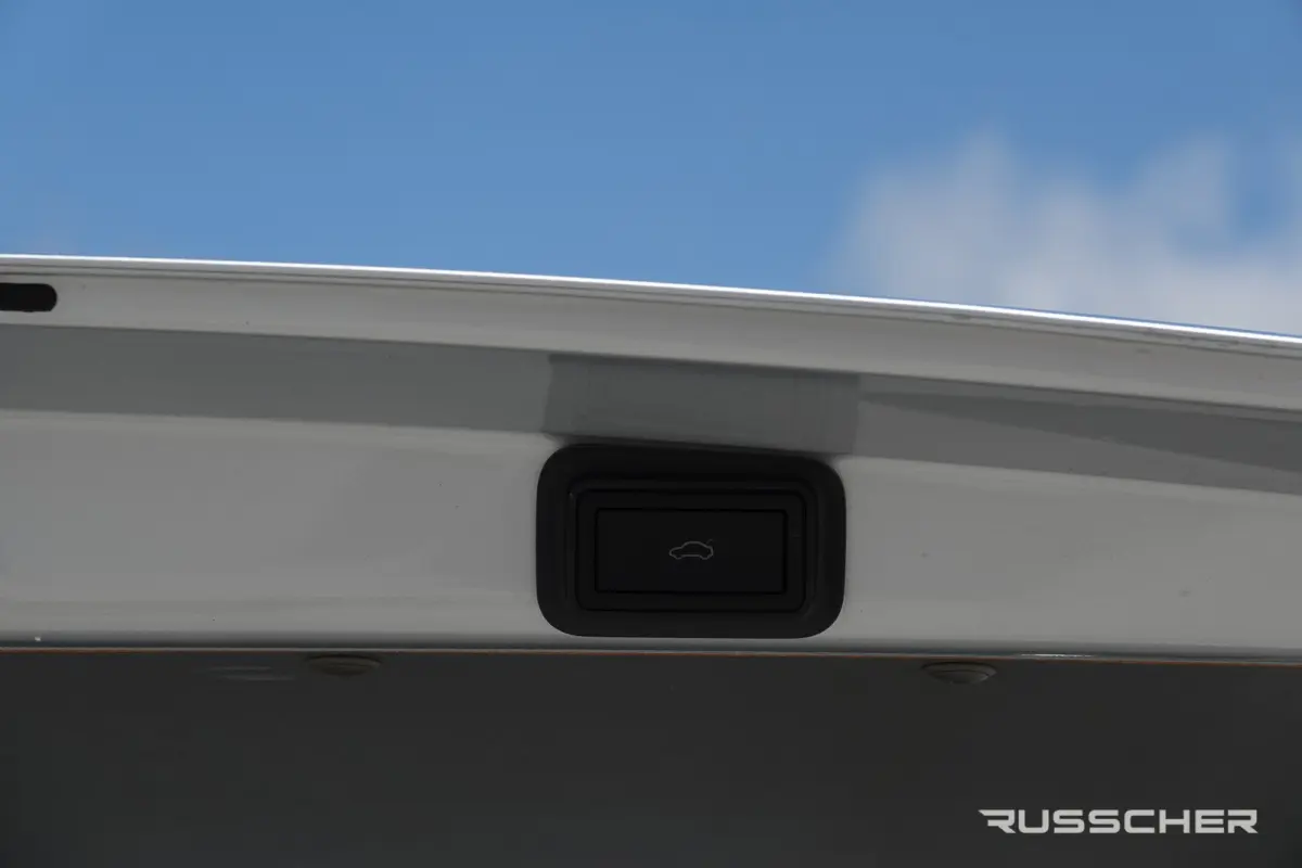 L2H1 2.0Tdi 150Pk DSG7 | Bulli | 28 | 2xSchuifdeur | Achteruitrijcamera | 17'' | Reflex Silver