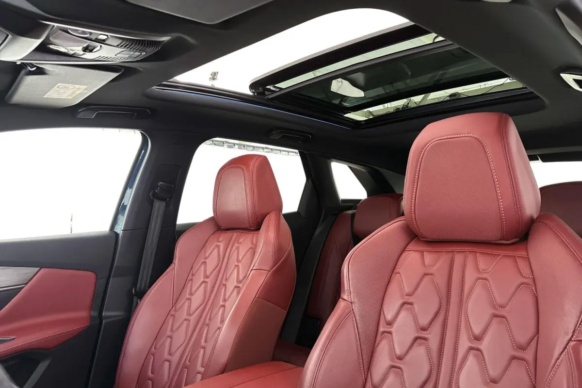 1.6 HYbrid 225 GT 1e Eigenaar Panoramadak Leder FOCAL