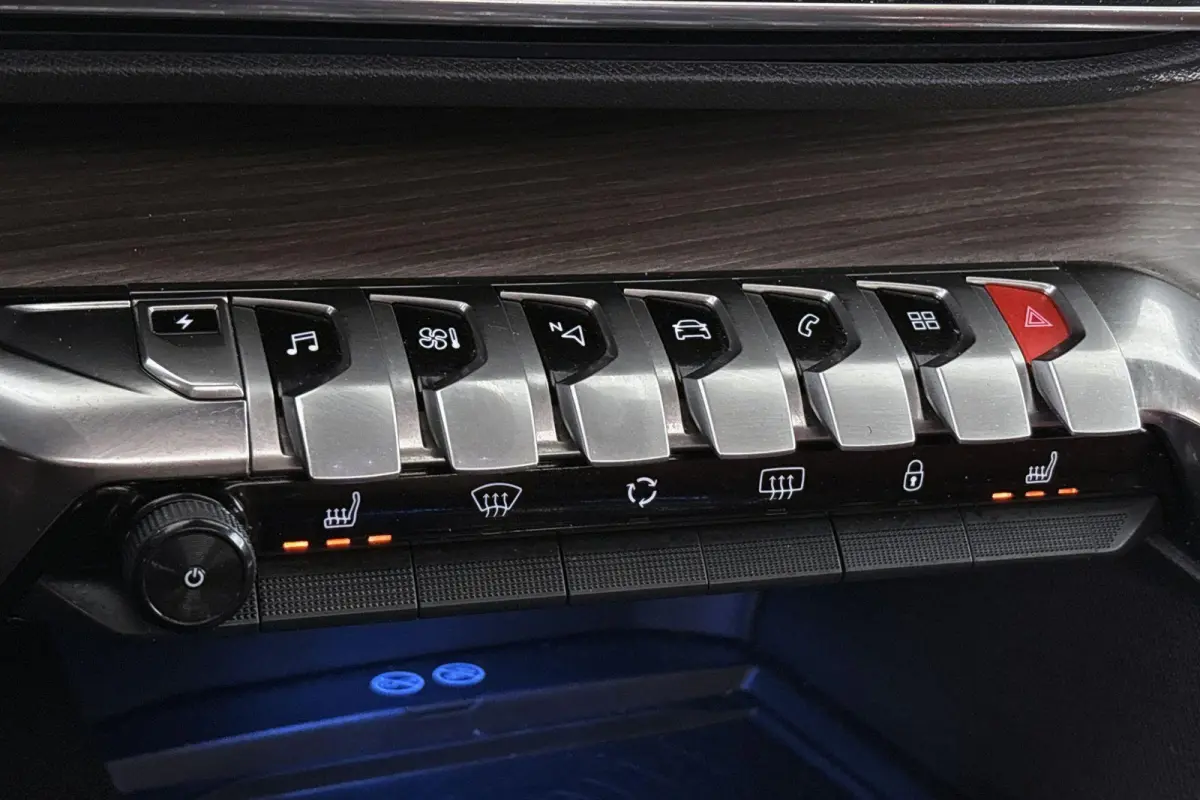 1.6 HYbrid 225 GT 1e Eigenaar Panoramadak Leder FOCAL