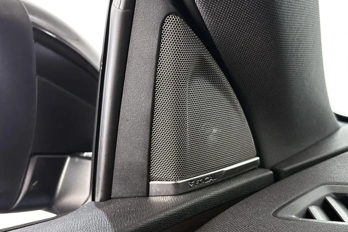 1.6 HYbrid 225 GT 1e Eigenaar Panoramadak Leder FOCAL