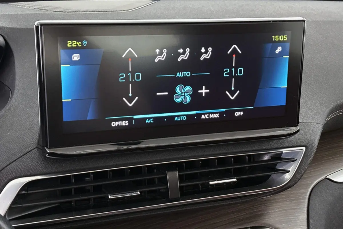1.6 HYbrid 225 GT 1e Eigenaar Panoramadak Leder FOCAL