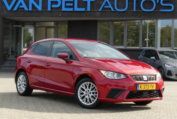 1.0 TSI Style Business Intense / Apple Carplay/Android Auto / Desire Red