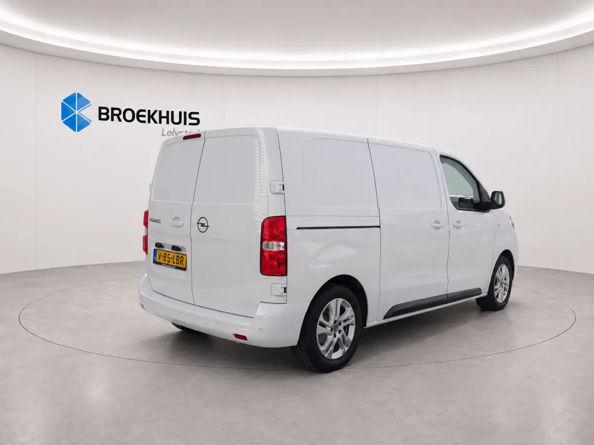 2.0D 145PK L2H1 INNOVATION AUTOMAAT NAVI / CLIMA / FULL-LED / 17" LMV / AFN. TREKHAAK / WINTERPAKKET / 1E EIGENAAR / UNIEK !!