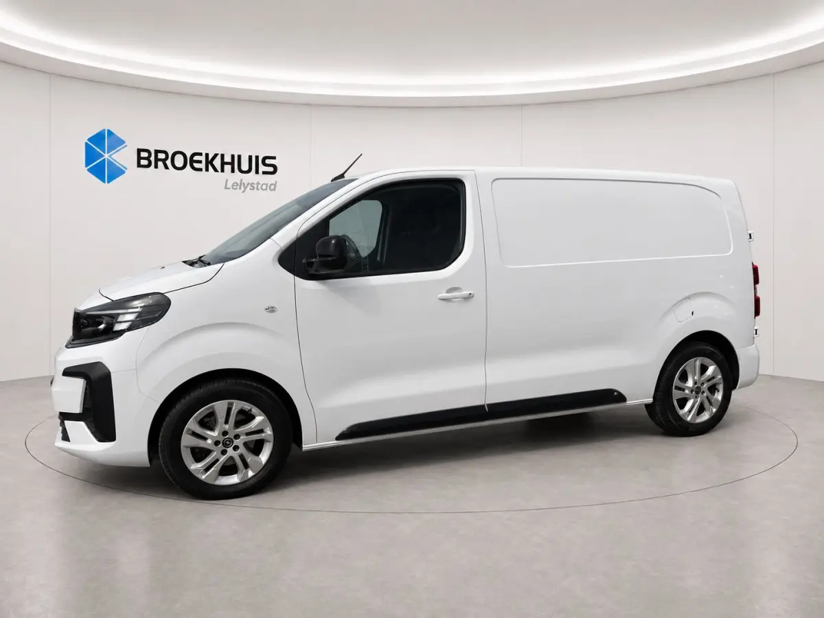 2.0D 145PK L2H1 INNOVATION AUTOMAAT NAVI / CLIMA / FULL-LED / 17" LMV / AFN. TREKHAAK / WINTERPAKKET / 1E EIGENAAR / UNIEK !!