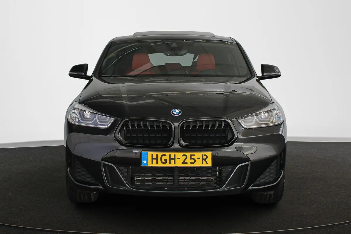 xDrive25e High Executive M Sport Panoramadak Keyless Rood Leder