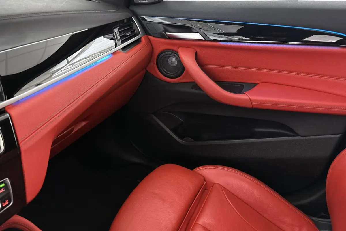 xDrive25e High Executive M Sport Panoramadak Keyless Rood Leder