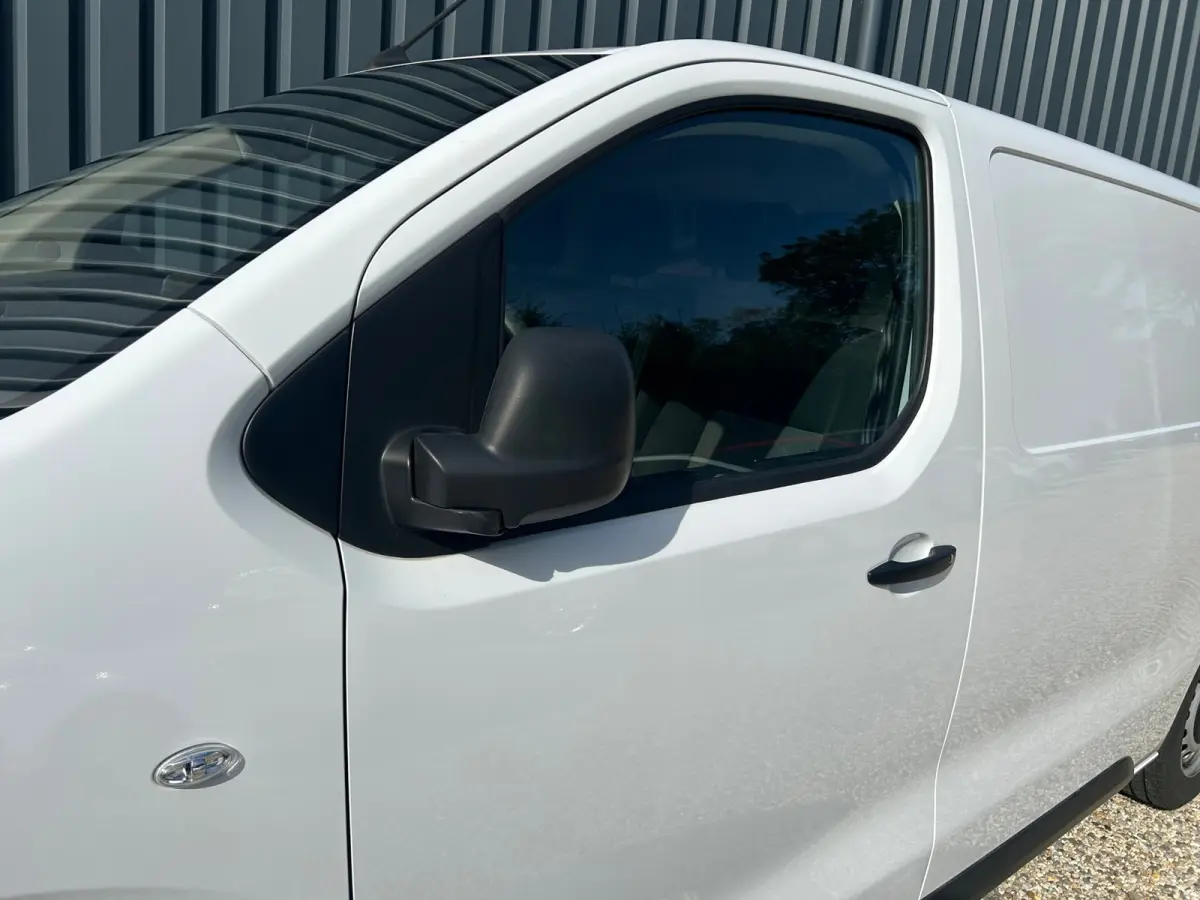 2.0 BlueHDi 145PK L2 Airco/3-Persoons/Pdc/Trekhaak/Camera/21.000KM!!!
