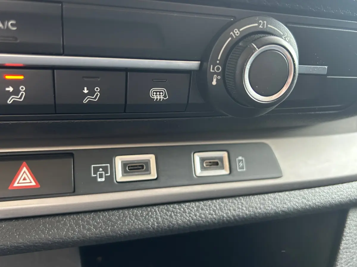 2.0 BlueHDi 145PK L2 Airco/3-Persoons/Pdc/Trekhaak/Camera/21.000KM!!!