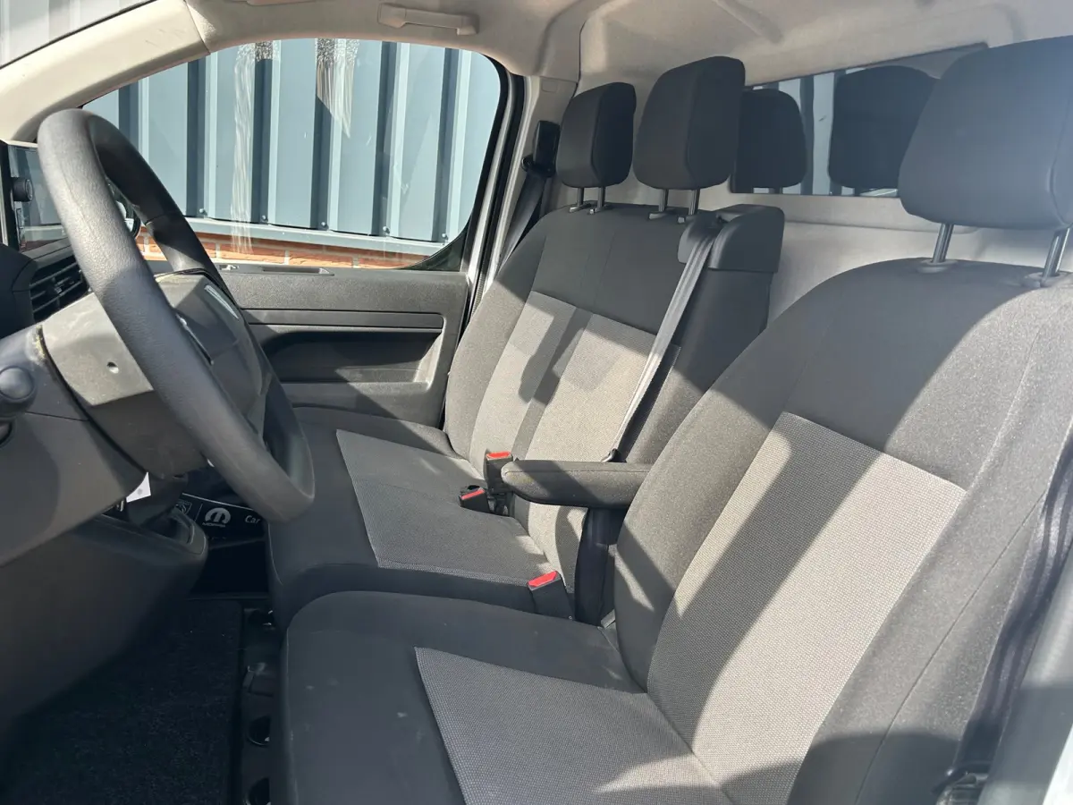 2.0 BlueHDi 145PK L2 Airco/3-Persoons/Pdc/Trekhaak/Camera/21.000KM!!!