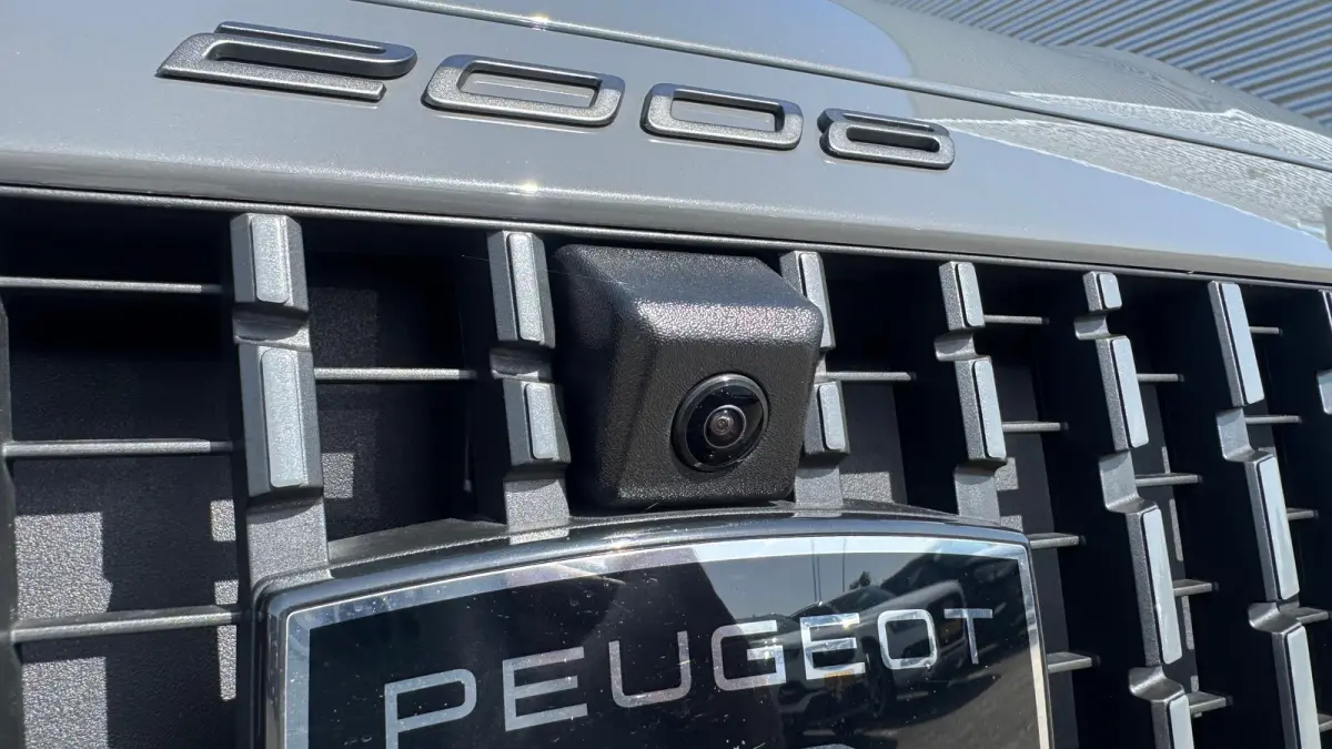 1.2 HYBRID 145PK ALLURE AUTOMAAT / TOT 8 JAAR GARANTIE / NAVI / LEDER / CLIMA / LED / PDC / 17" LMV / KEYLESS / 360 CAMERA / CRUISECONTROL / 1E EIGENAAR / NIEUWSTAAT !!