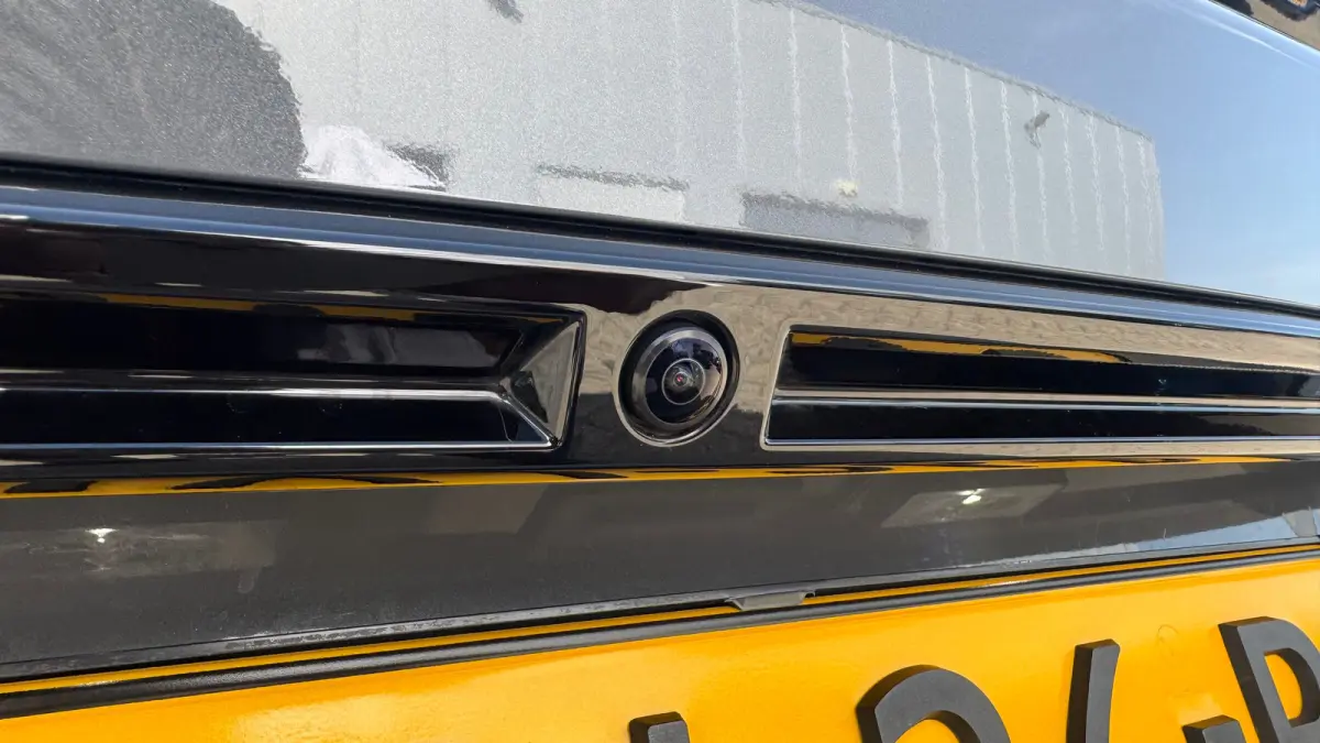 1.2 HYBRID 145PK ALLURE AUTOMAAT / TOT 8 JAAR GARANTIE / NAVI / LEDER / CLIMA / LED / PDC / 17" LMV / KEYLESS / 360 CAMERA / CRUISECONTROL / 1E EIGENAAR / NIEUWSTAAT !!