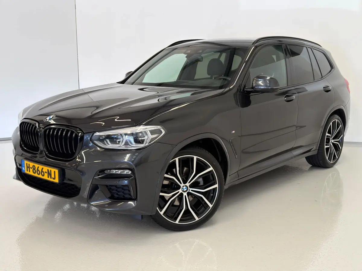 XDrive20i High Executive / M-pakket / Shadow Line / HUD
