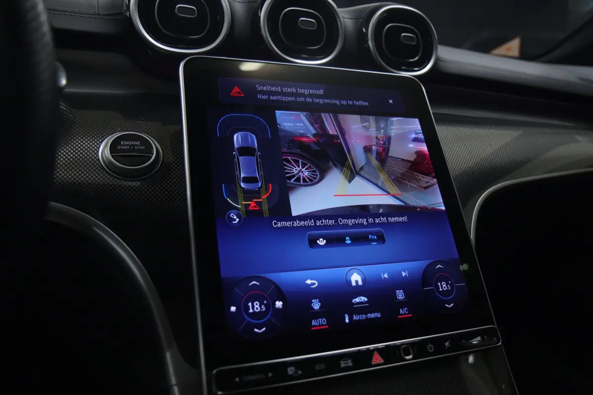 300 E AMG Line PANO/CARPLAY/SFEERV/CAMERA/BOMVOL