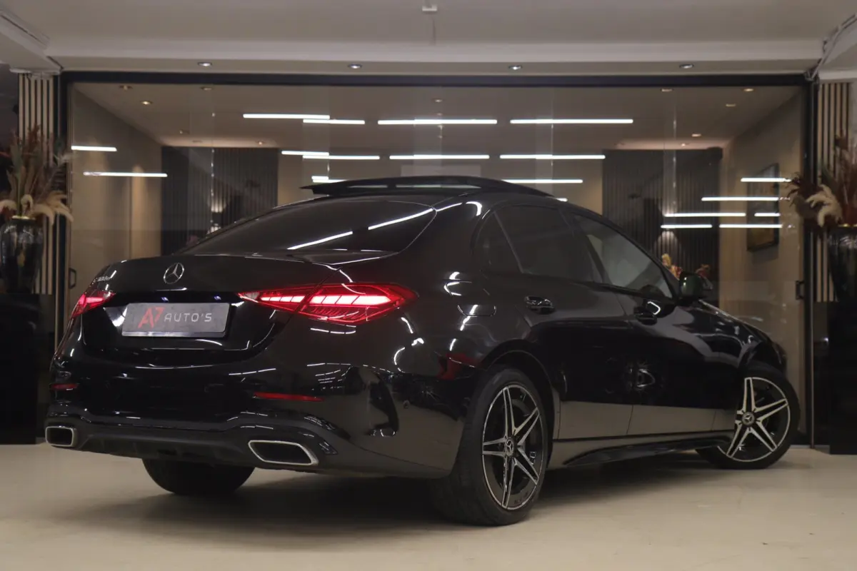 300 E AMG Line PANO/CARPLAY/SFEERV/CAMERA/BOMVOL