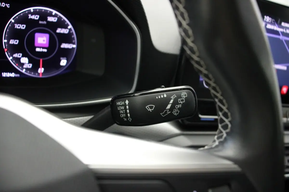 1.0 TSI Style Business Intense - Digitaal Cockpit, Carplay, Camera