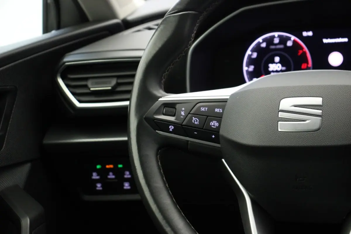 1.0 TSI Style Business Intense - Digitaal Cockpit, Carplay, Camera
