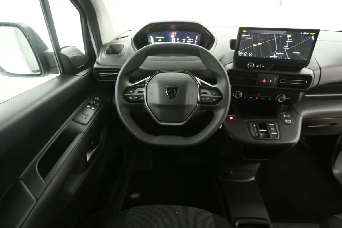 1.5 BlueHDi 130PK EAT8 | Automaat | Airco | Camera | Virtual | Cruise | Carplay | Navi | Trekhaak | Parkeersens.