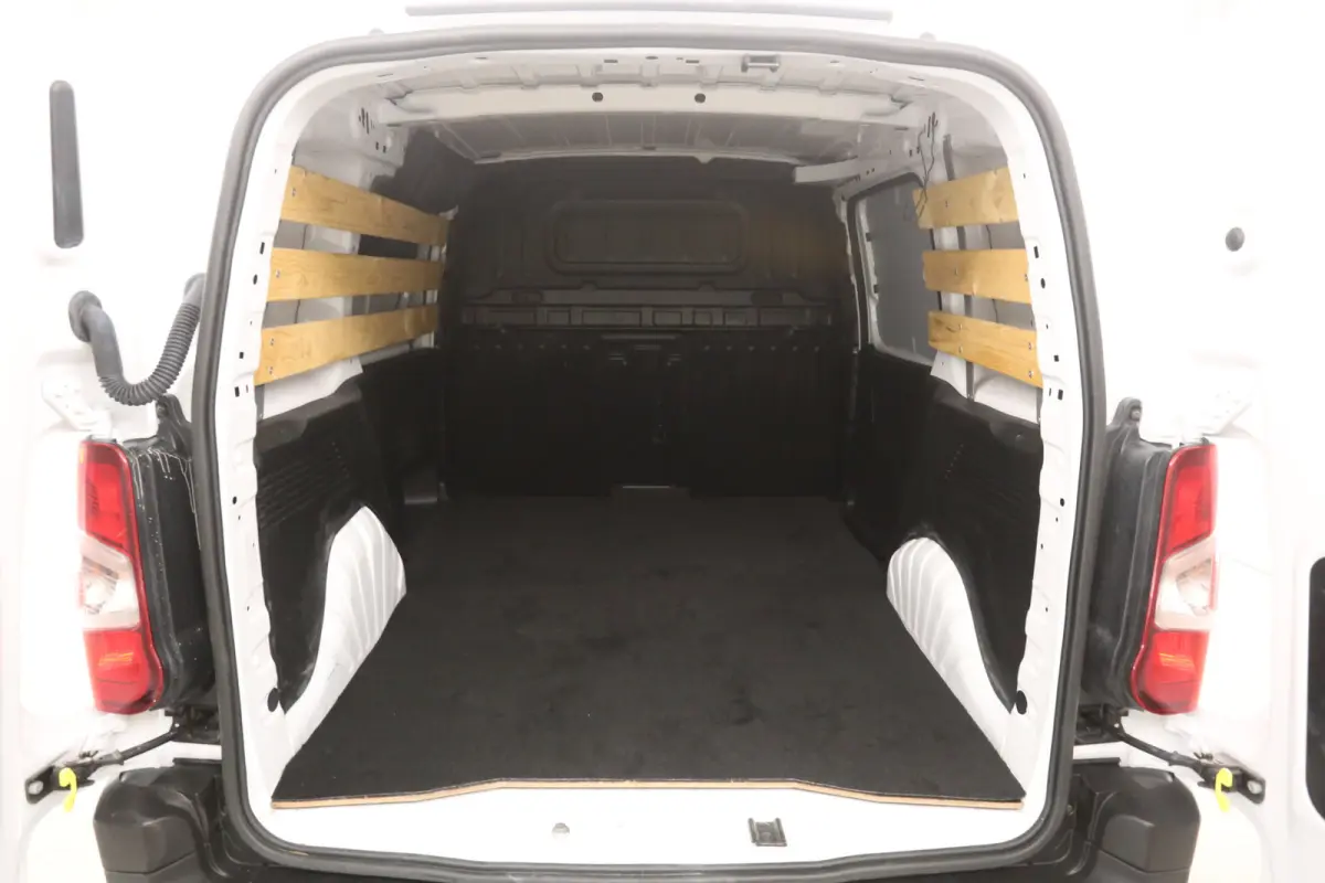 1.5 BlueHDi 130PK EAT8 | Automaat | Airco | Camera | Virtual | Cruise | Carplay | Navi | Trekhaak | Parkeersens.