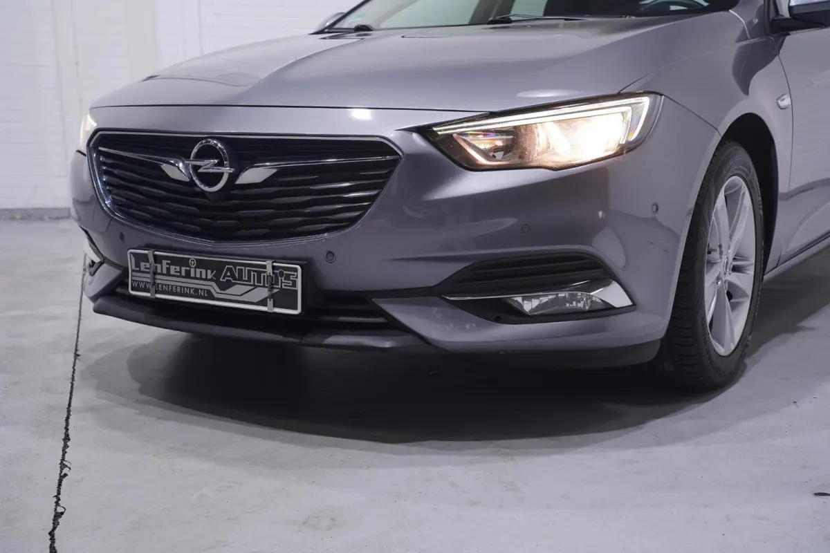 1.6 CDTI Business Executive navigatie led-verlichting cruise-controle stoel/stuur-verwarming groot-licht assist lane-assist aplle-carplay climate-controle PDC v+a camera lederen multifunctio