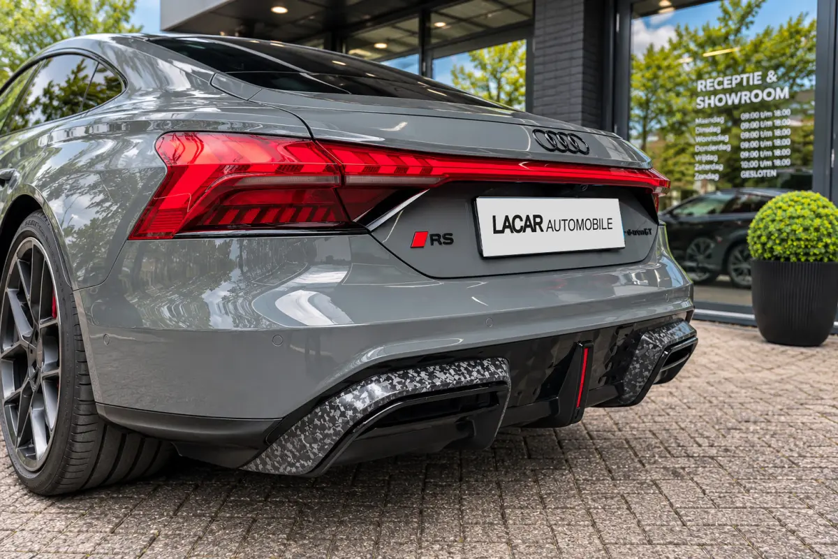 RS e-tron GT Performance l 843 pk I Ceramic l Carbon l Facelift