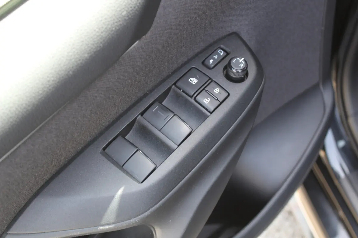 1.5 Exclusive-line Stuur verwarmd l Voorstoelen verwarmd l airco automatisch l  Apple Carplay/Android Auto