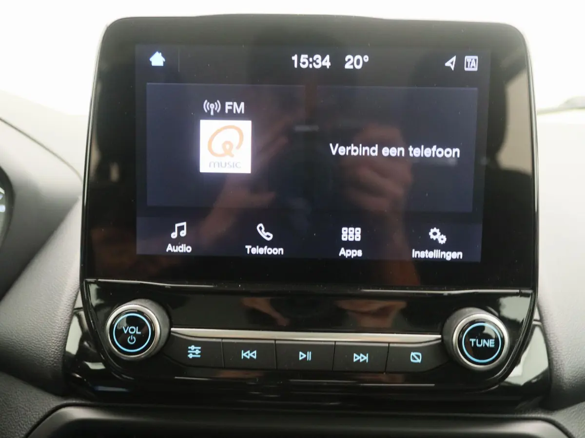 1.0 EcoBoost Titanium | Camera | Apple Carplay | Climate Control |