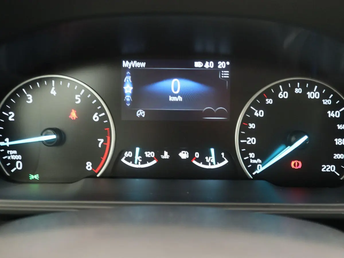 1.0 EcoBoost Titanium | Camera | Apple Carplay | Climate Control |