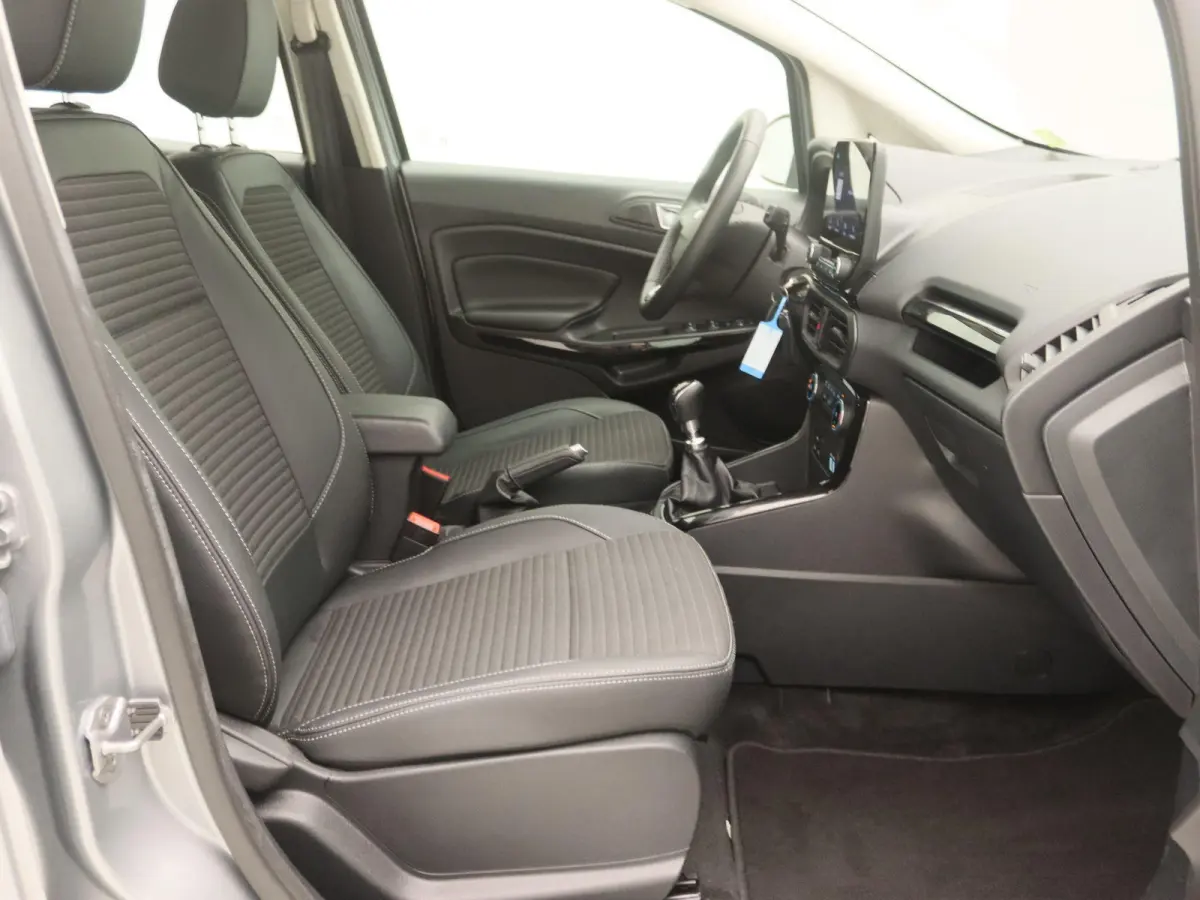 1.0 EcoBoost Titanium | Camera | Apple Carplay | Climate Control |