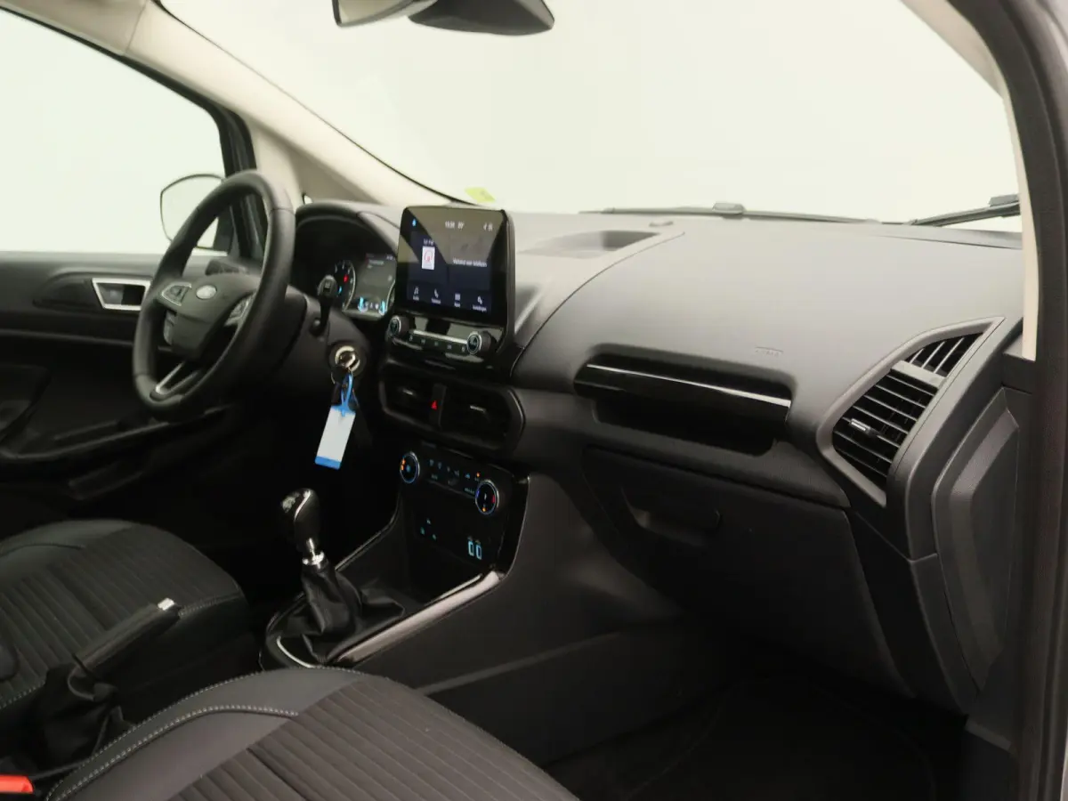 1.0 EcoBoost Titanium | Camera | Apple Carplay | Climate Control |