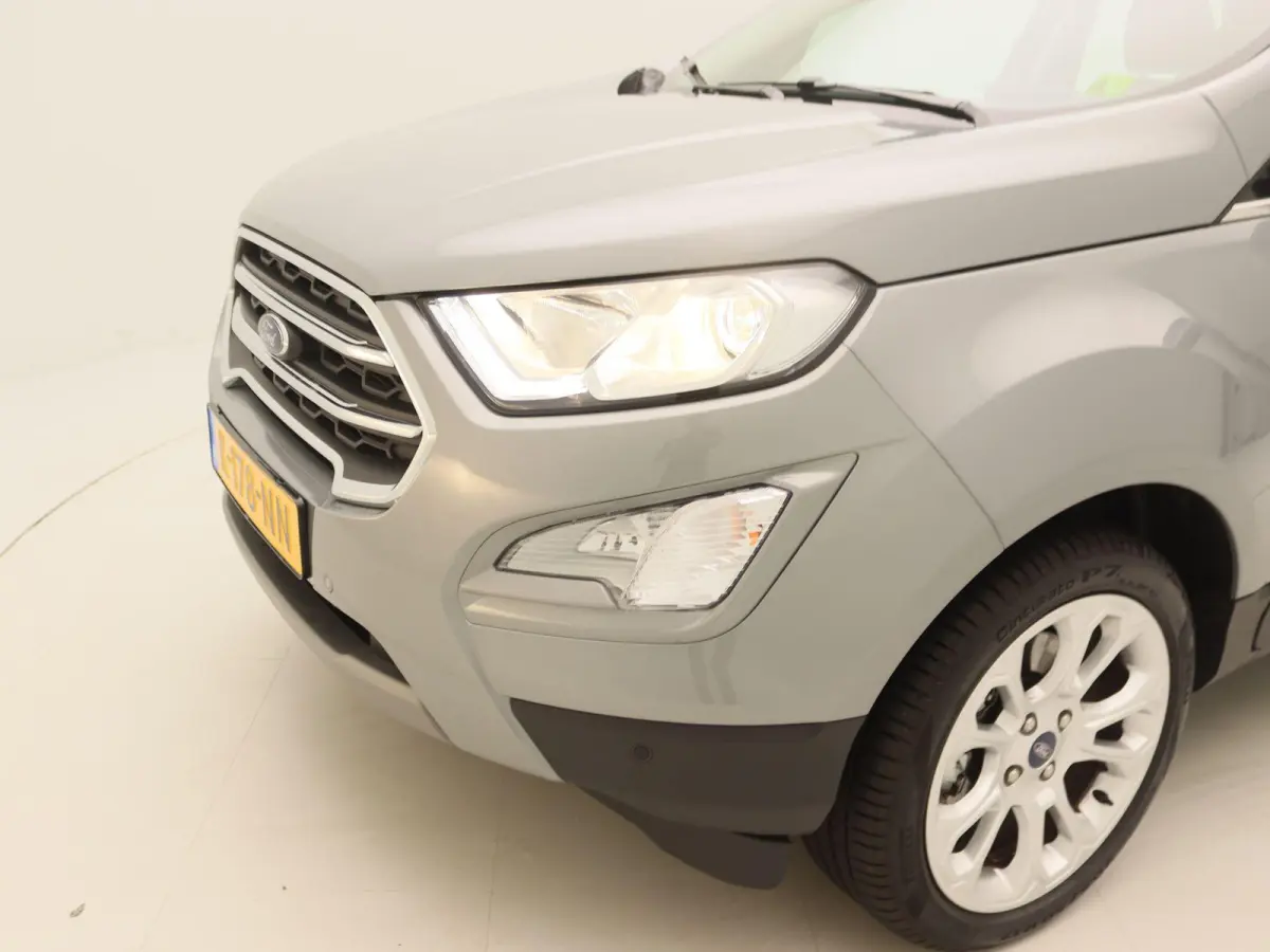 1.0 EcoBoost Titanium | Camera | Apple Carplay | Climate Control |