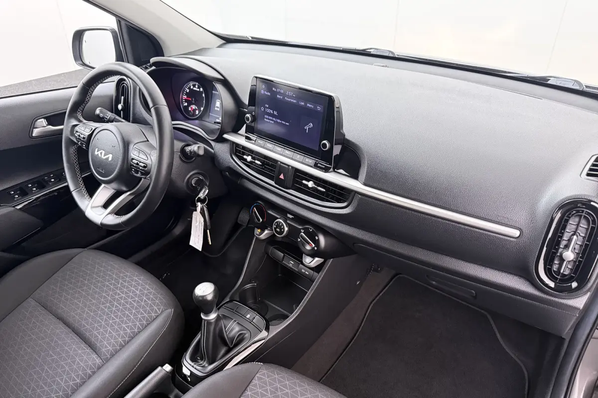 1.0 DPi DynamicLine Camera Carplay Cruise DAB 14'LMV