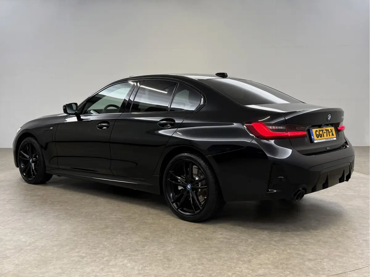 320e M-Sport | Pano | Virtual | Camera | Sfeer | Memory | Carplay | LED | Cruise | Leder