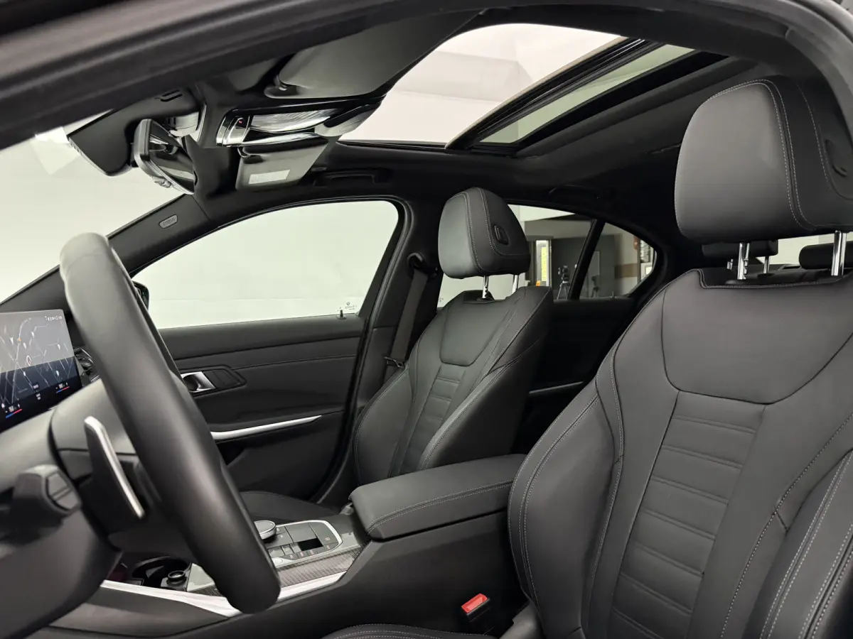 320e M-Sport | Pano | Virtual | Camera | Sfeer | Memory | Carplay | LED | Cruise | Leder