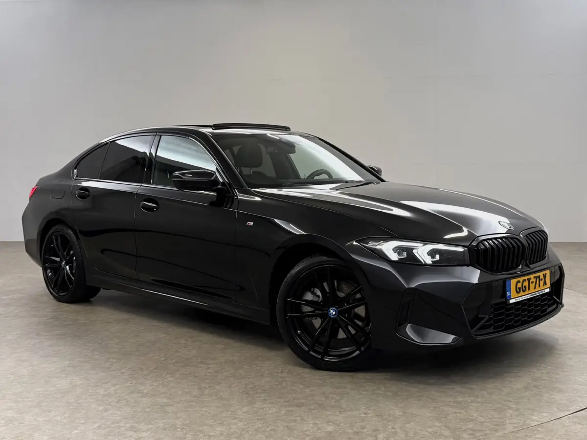 320e M-Sport | Pano | Virtual | Camera | Sfeer | Memory | Carplay | LED | Cruise | Leder