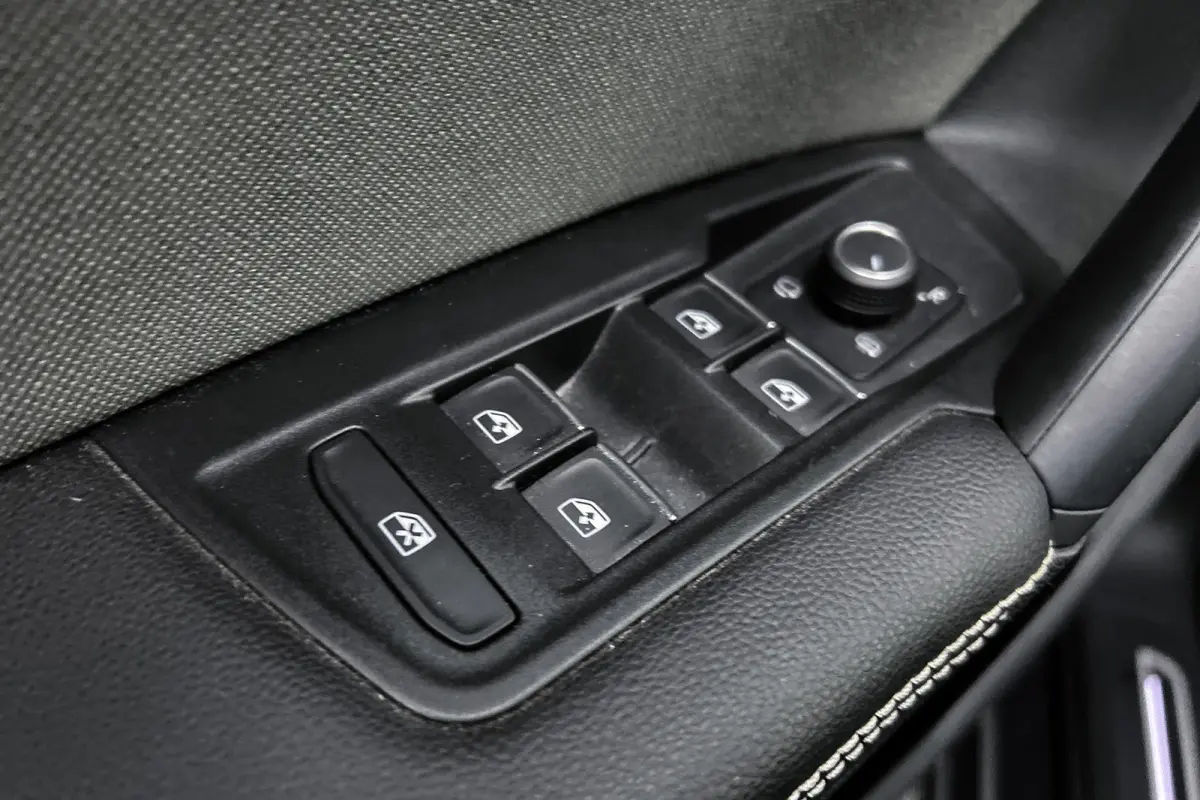 1.4 TSI e-Hybrid PHEV Xcellence | Trekhaak | Adaptieve cruise control | Camera | LED