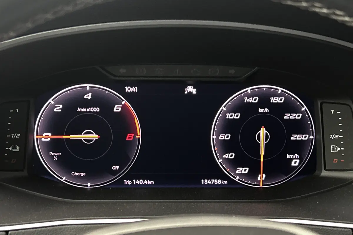1.4 TSI e-Hybrid PHEV Xcellence | Trekhaak | Adaptieve cruise control | Camera | LED