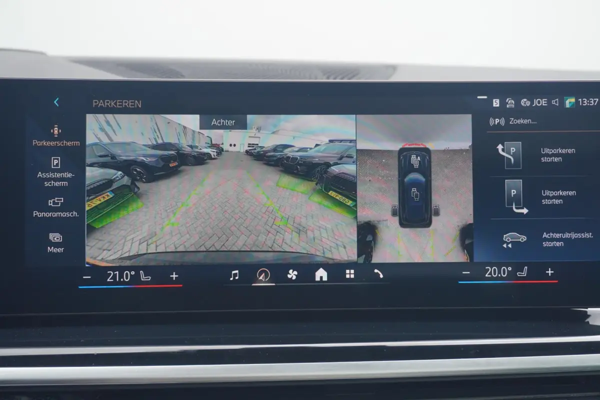 xDrive50e | M Sportpakket Pro | Panoramadak | Harman Kardon | M Multifunctionele voorstoelen | Carbon Exterieur