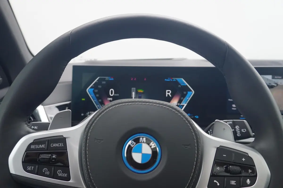 xDrive50e | M Sportpakket Pro | Panoramadak | Harman Kardon | M Multifunctionele voorstoelen | Carbon Exterieur